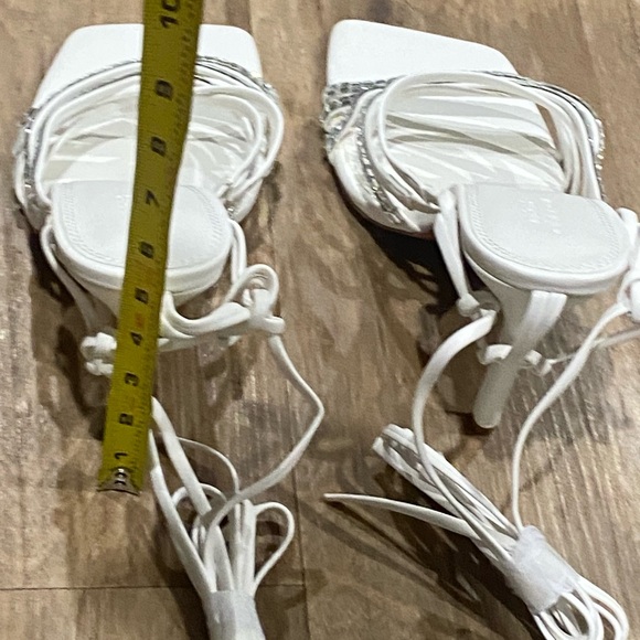 ASOS DESIGN-Wide Fit Nina Embellished Strappy Tie Leg Sandals-Size: 9-White-NEW! - Picture 10 of 16